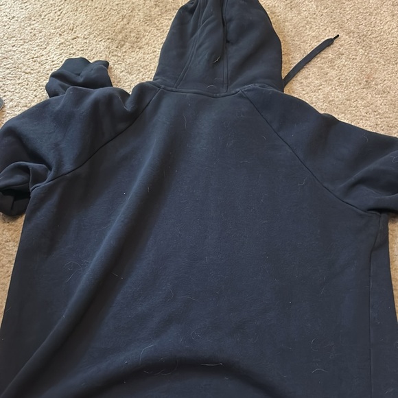 black under armour hoodie - Picture 3 of 3